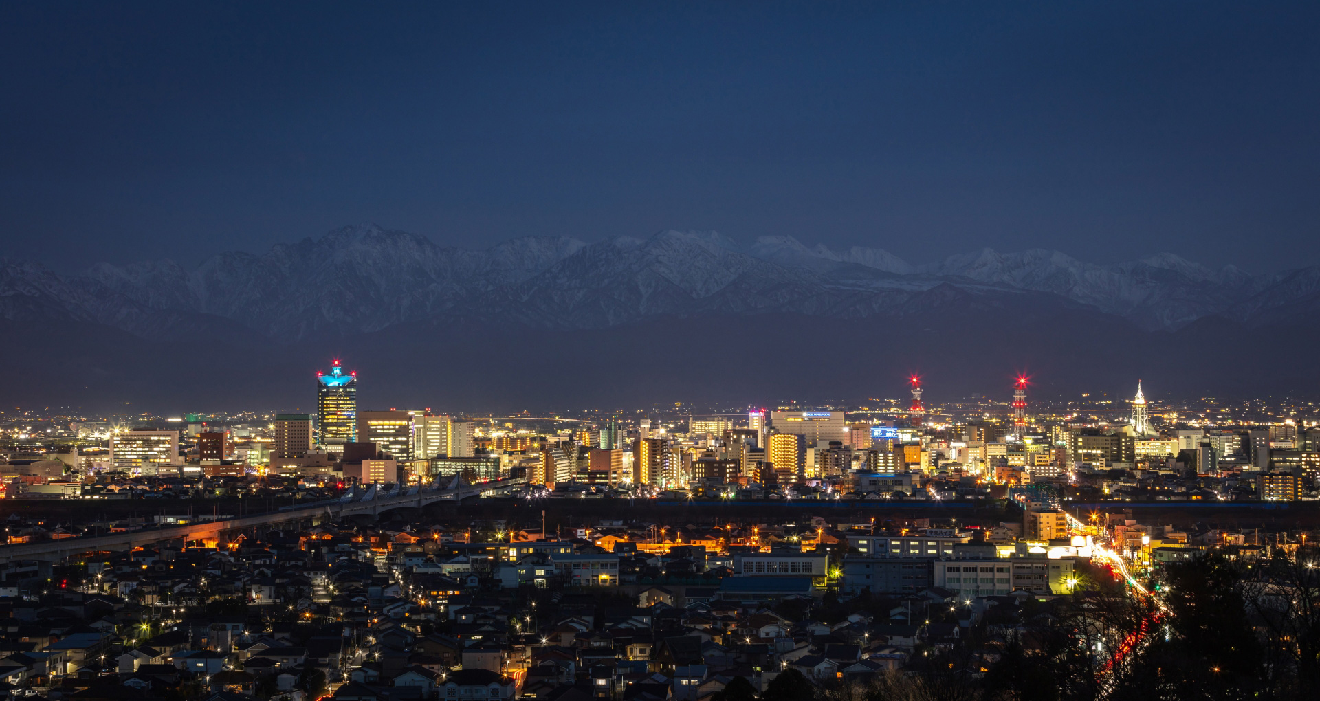 エアコン工事、電化製品の取付、メンテナンス、インターネット通信工事、住宅設備工事など一般電気工事なら富山県富山市の株式会社I'll（アイル）へお任せください。